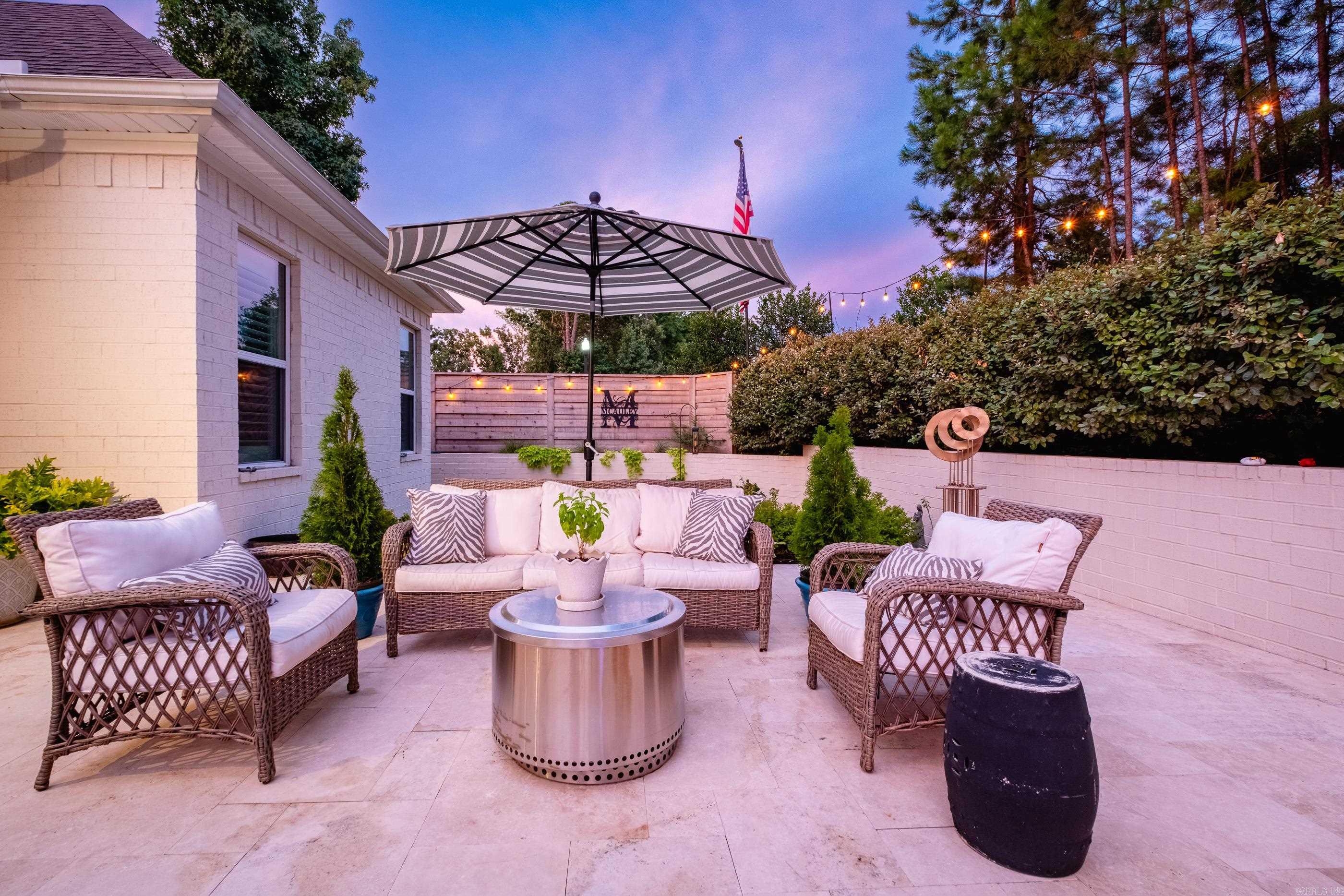 CHENAL VALLEY ENSBURY PLACE - Residential