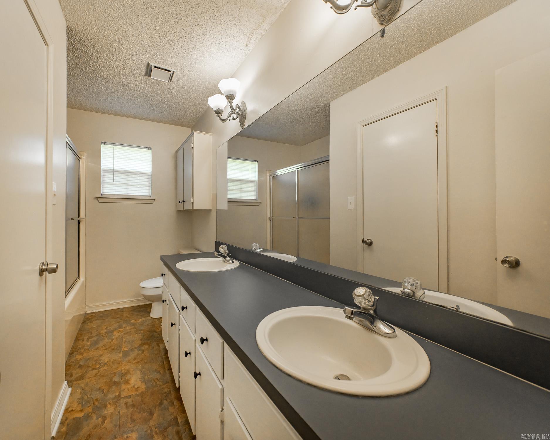 WINDWOOD SOUTH - Residential