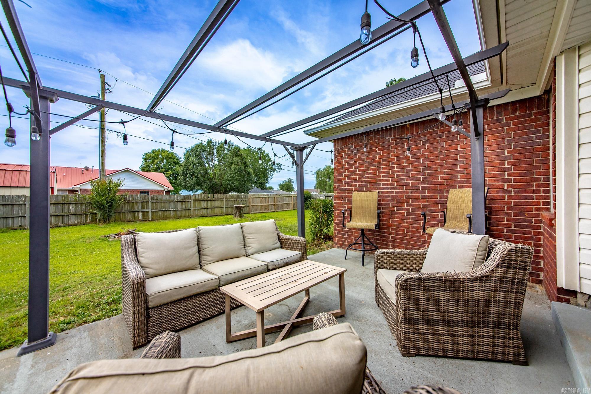 WINDWOOD SOUTH - Residential