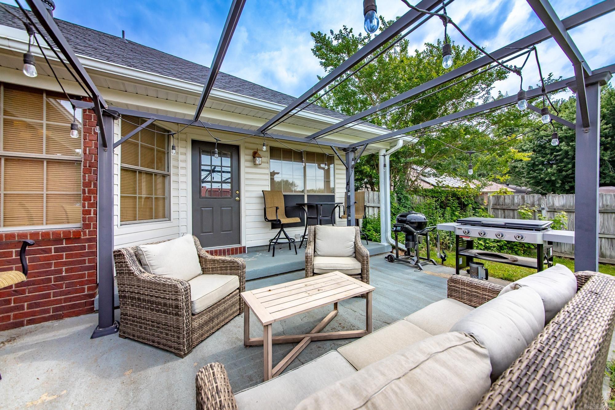 WINDWOOD SOUTH - Residential