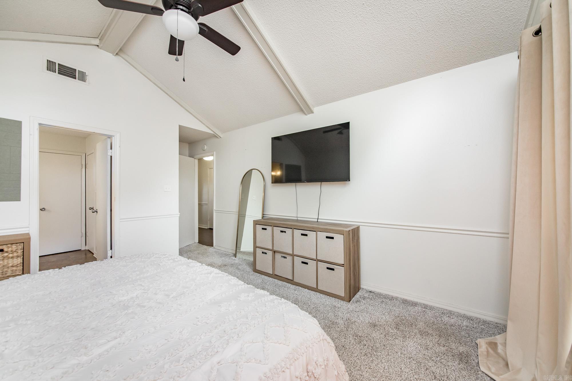 WINDWOOD SOUTH - Residential