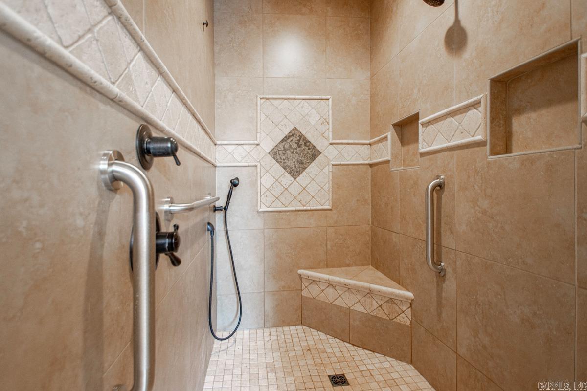 STONEHILL - Residential