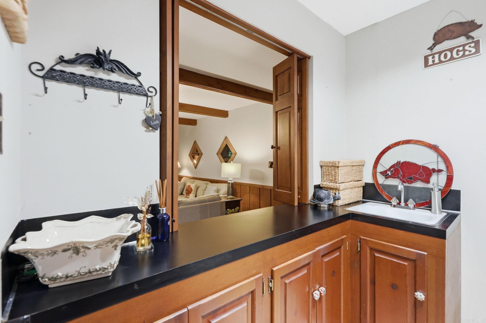 COLONY WEST - Residential