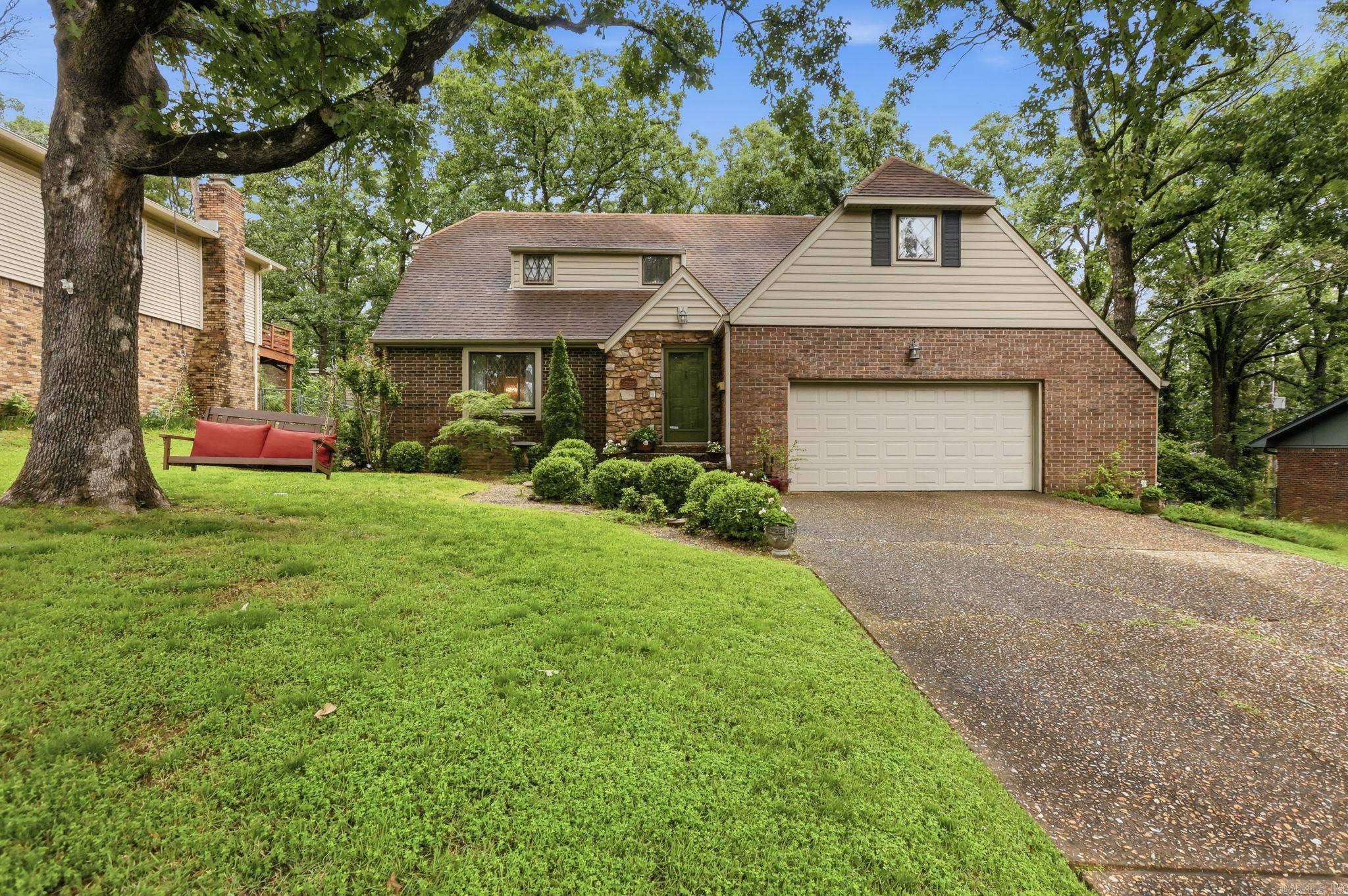 COLONY WEST - Residential