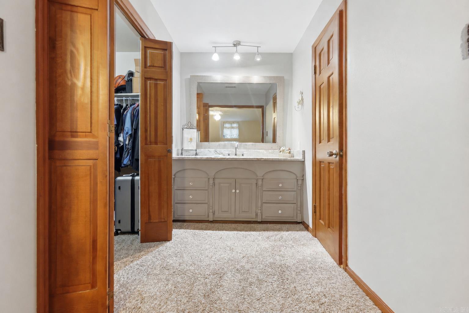 COLONY WEST - Residential