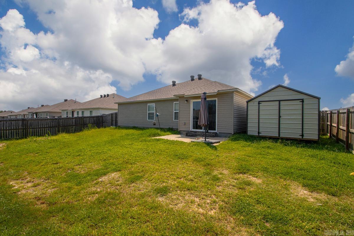PARKWAY MEADOWS - Residential