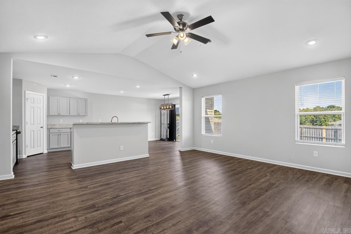 PARKWAY MEADOWS - Residential