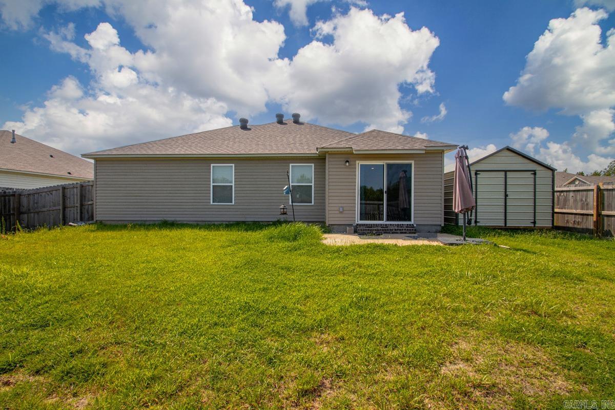 PARKWAY MEADOWS - Residential