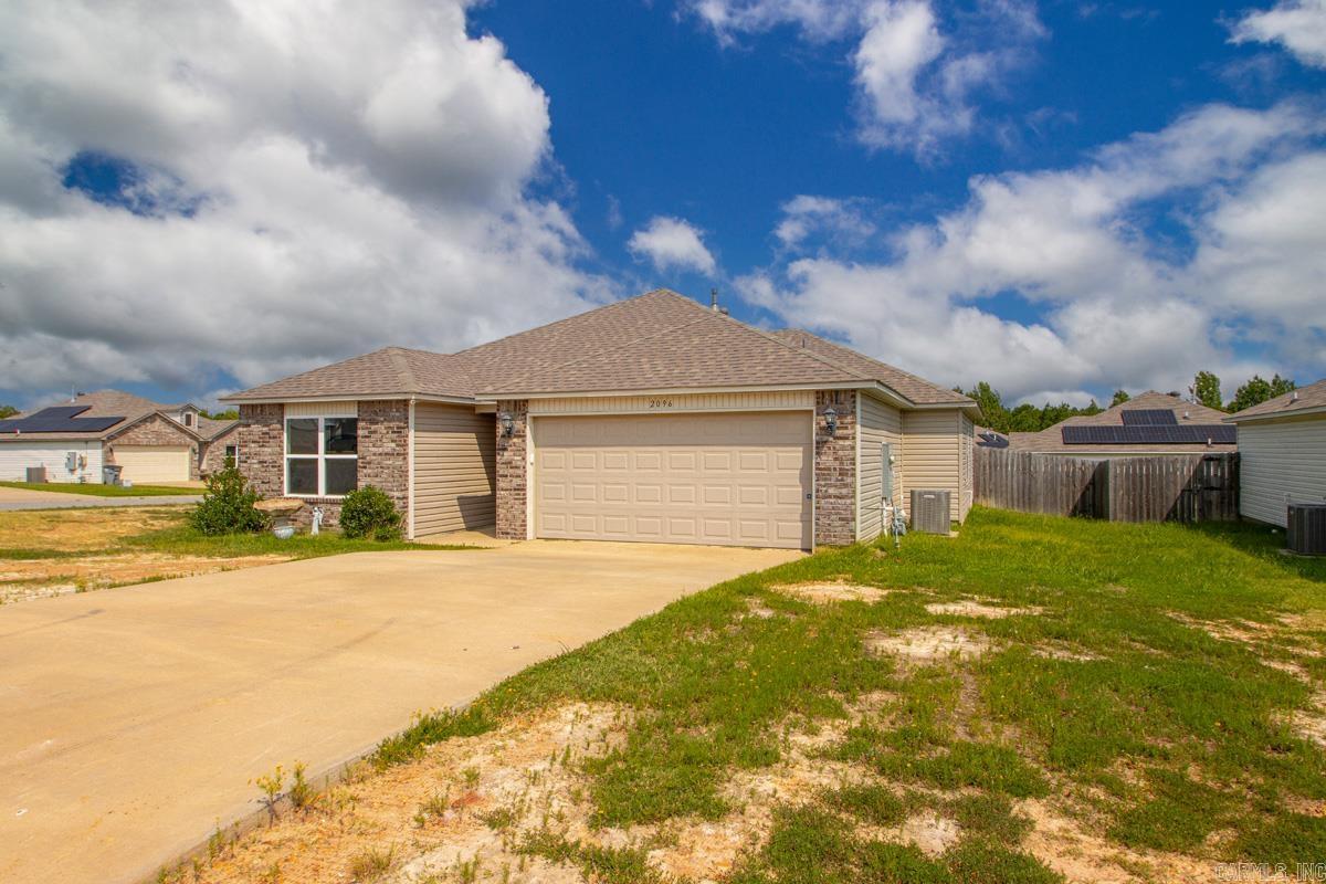 PARKWAY MEADOWS - Residential