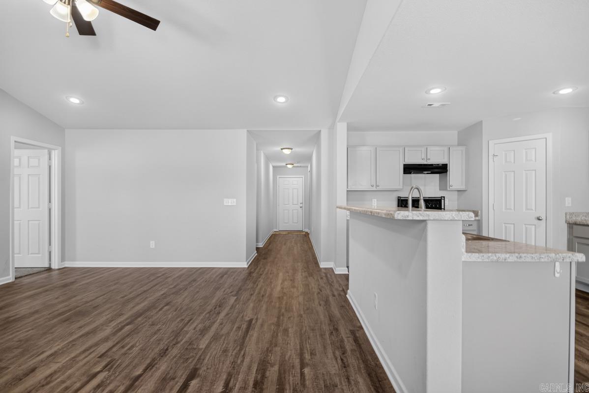 PARKWAY MEADOWS - Residential