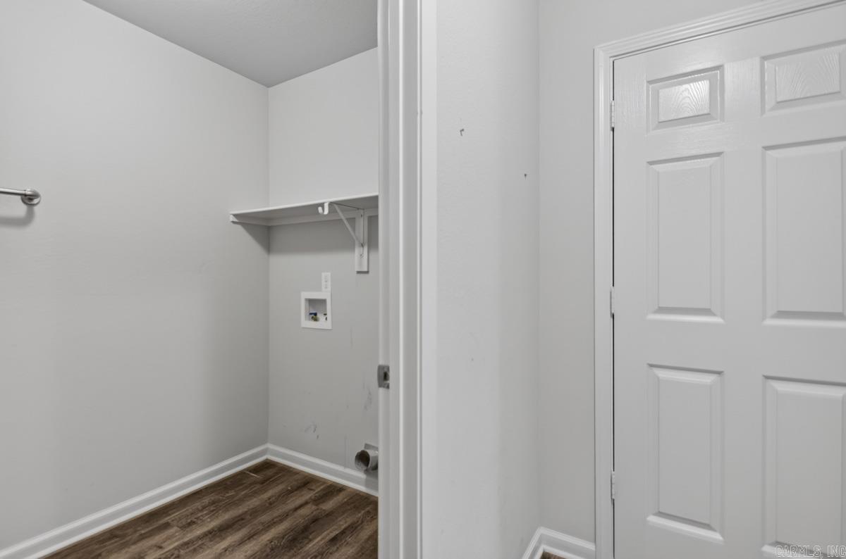 PARKWAY MEADOWS - Residential