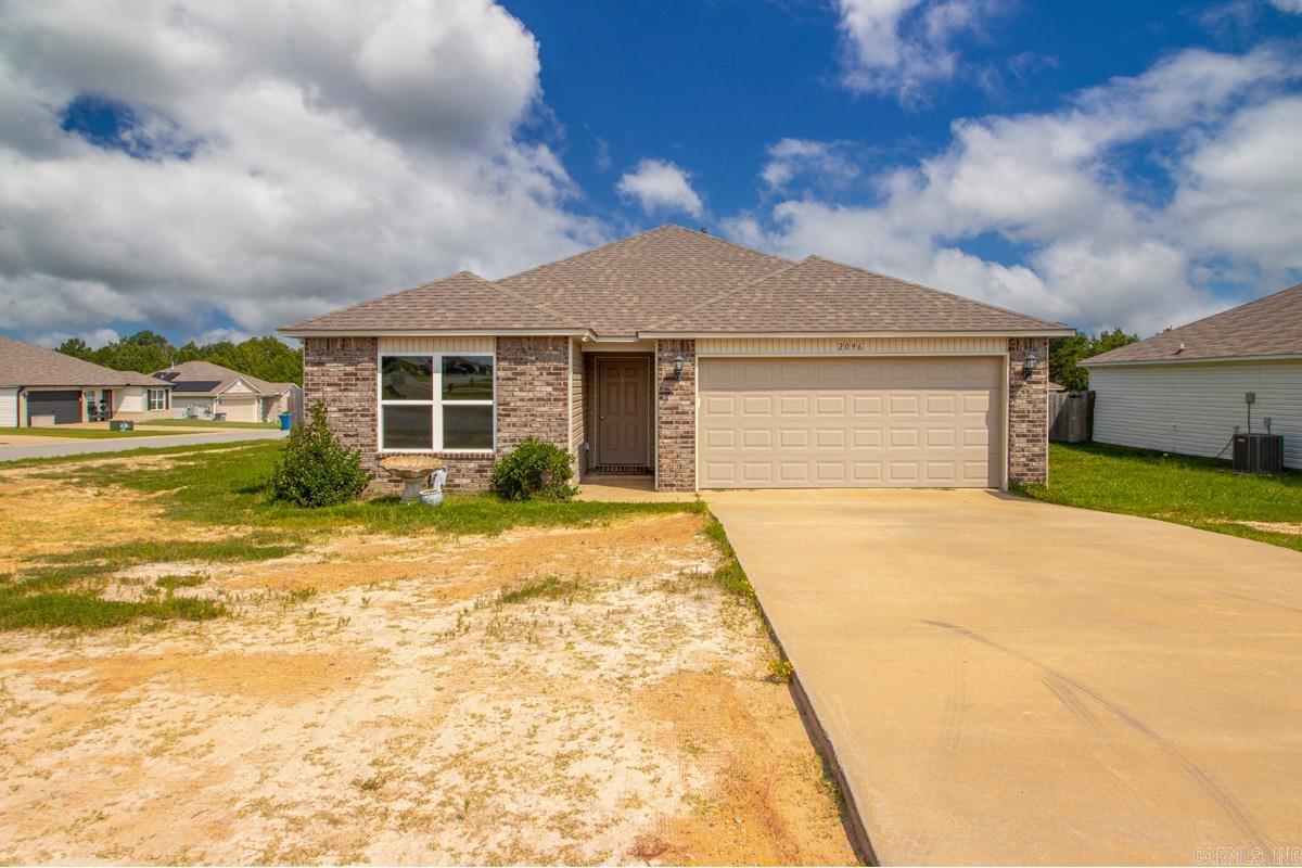 PARKWAY MEADOWS - Residential