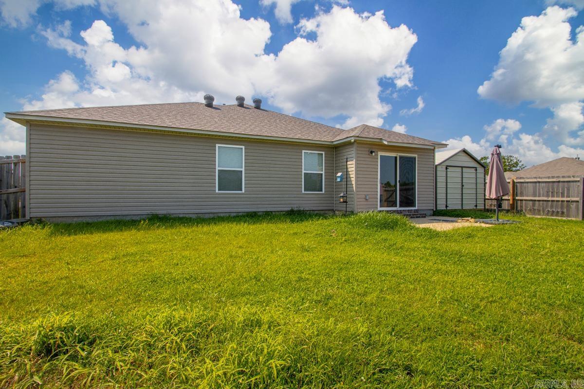 PARKWAY MEADOWS - Residential