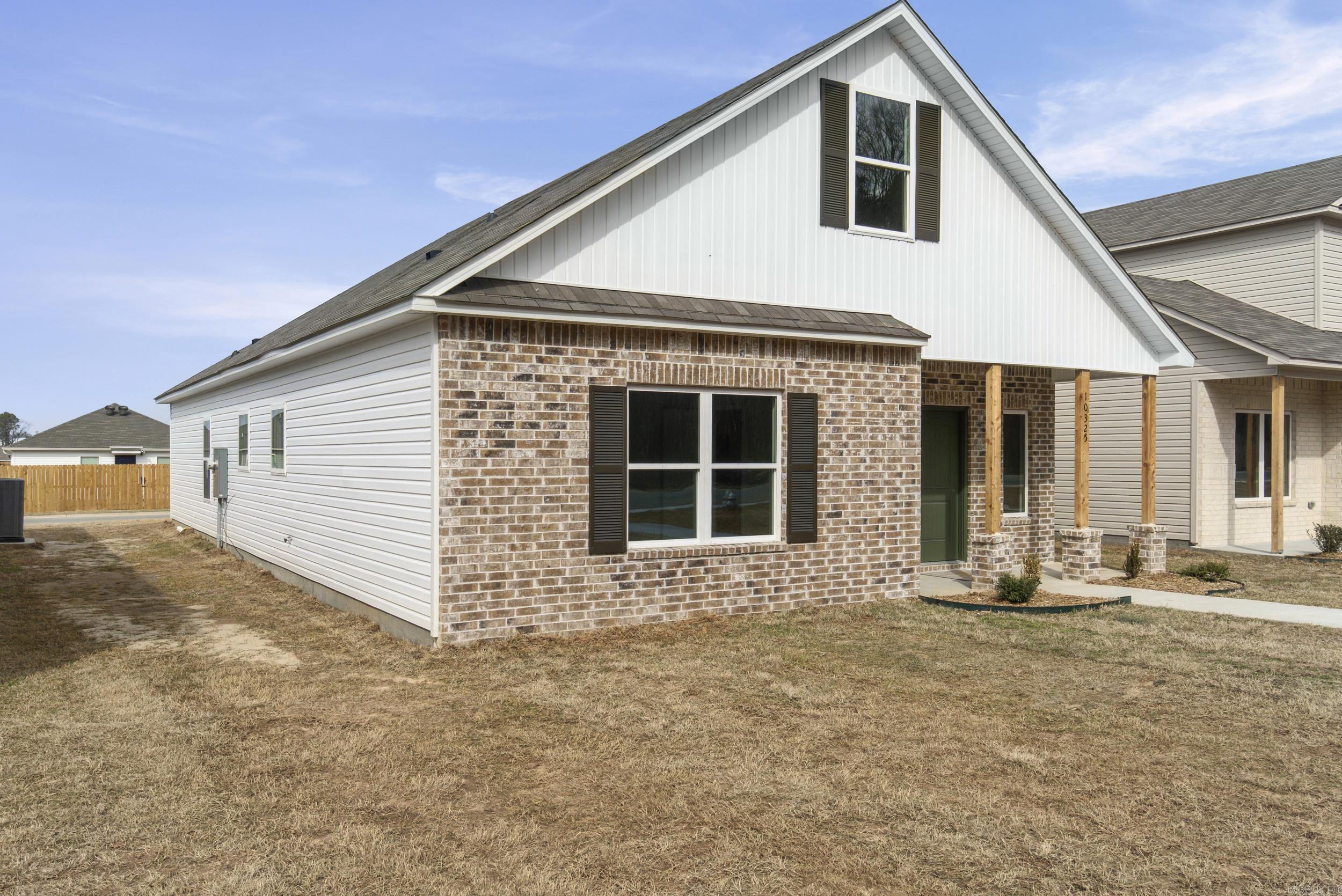 COUNTRY CLUB OF ARK THE - Residential