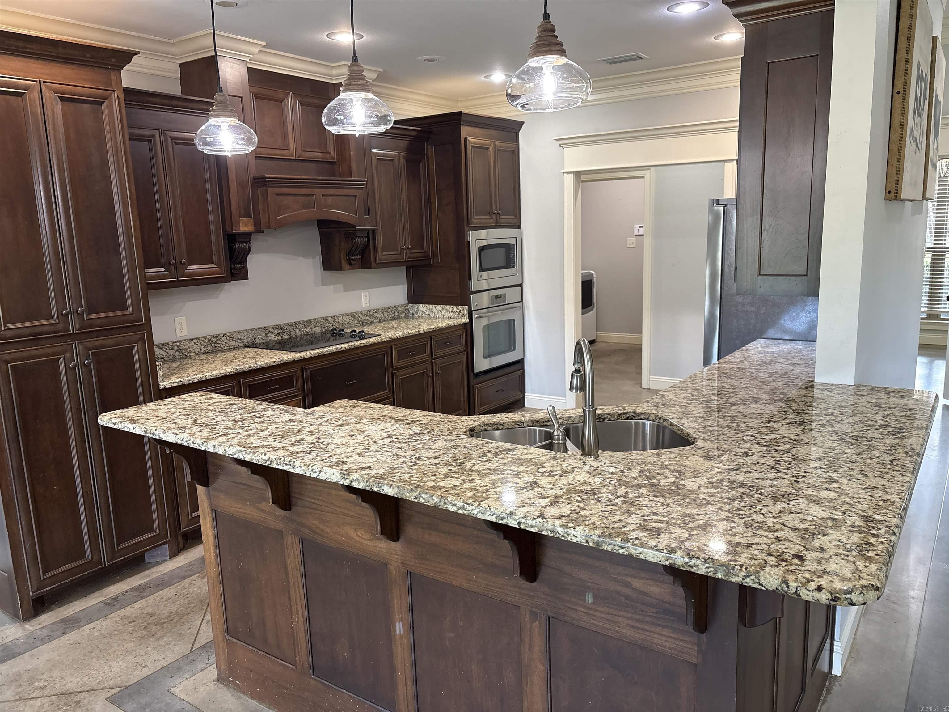 CHAPEL CREEK - Residential