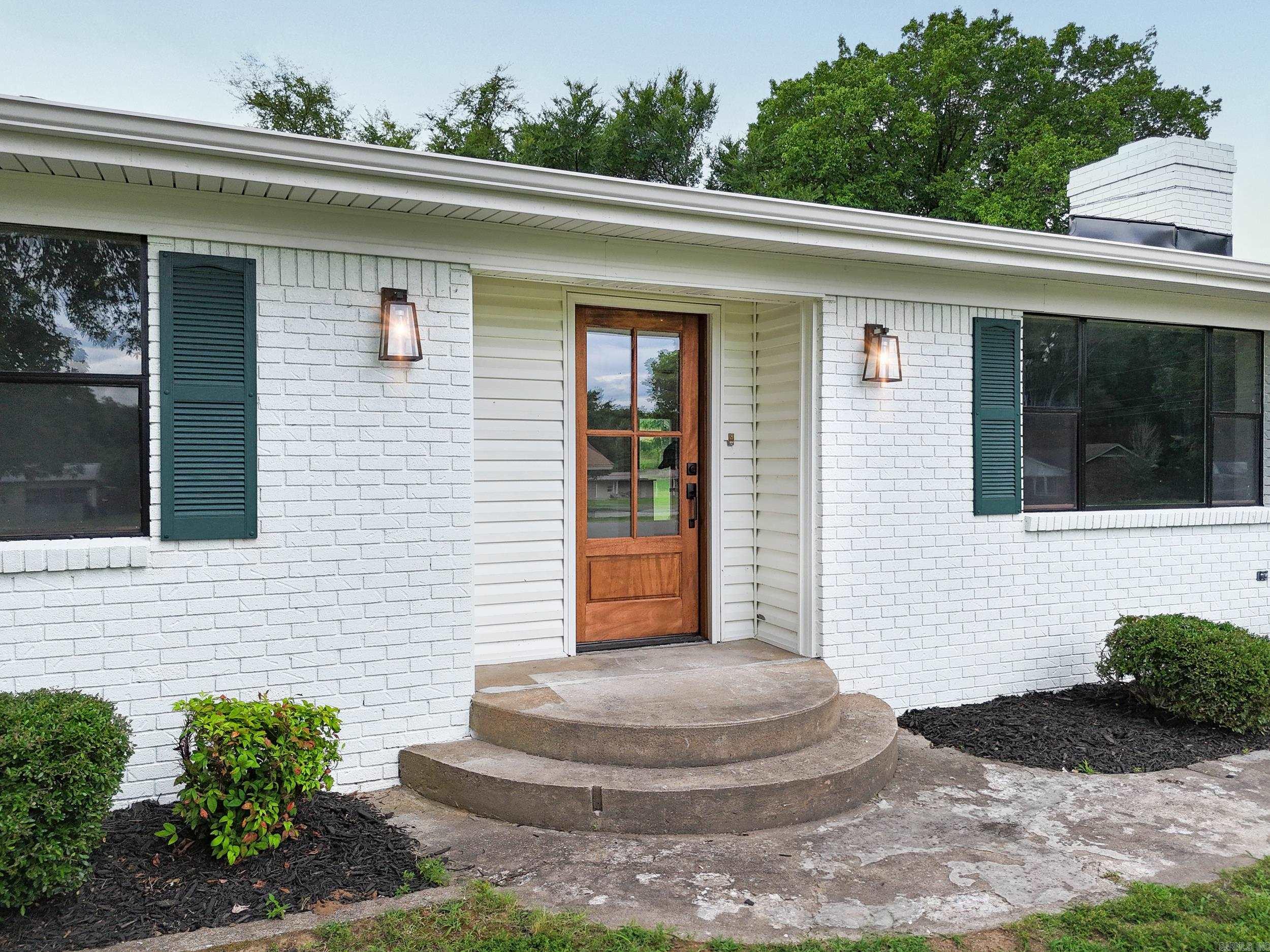 LAKEVIEW VILLAGE - Residential