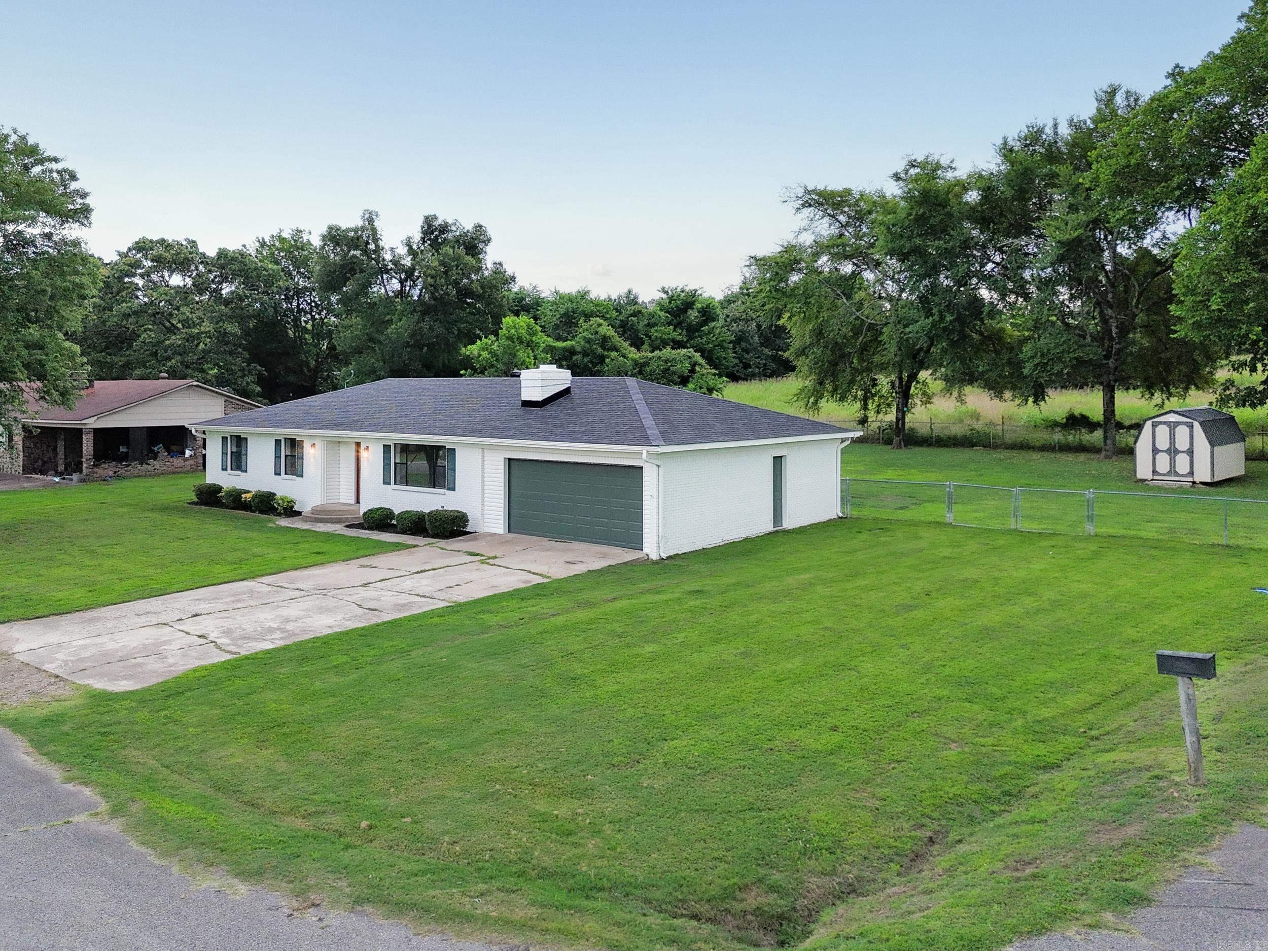 LAKEVIEW VILLAGE - Residential