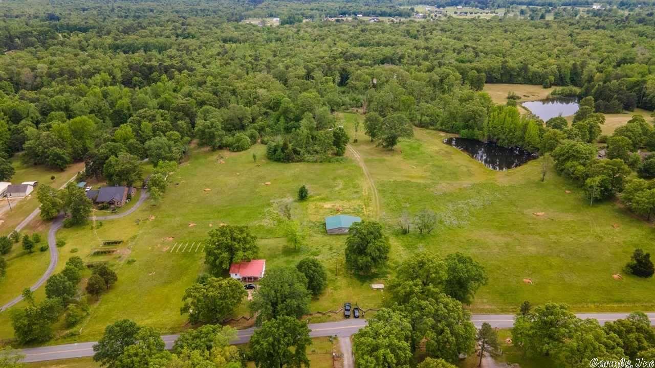 Brand new development!! 17 one plus acre lots on quiet cul-da-sac. Beautiful  county setting, minutes from Bryant & Benton. Ready for homes to begin construction Fall 2021. Builder application, plans and specs must be approved by Architectural Committee.