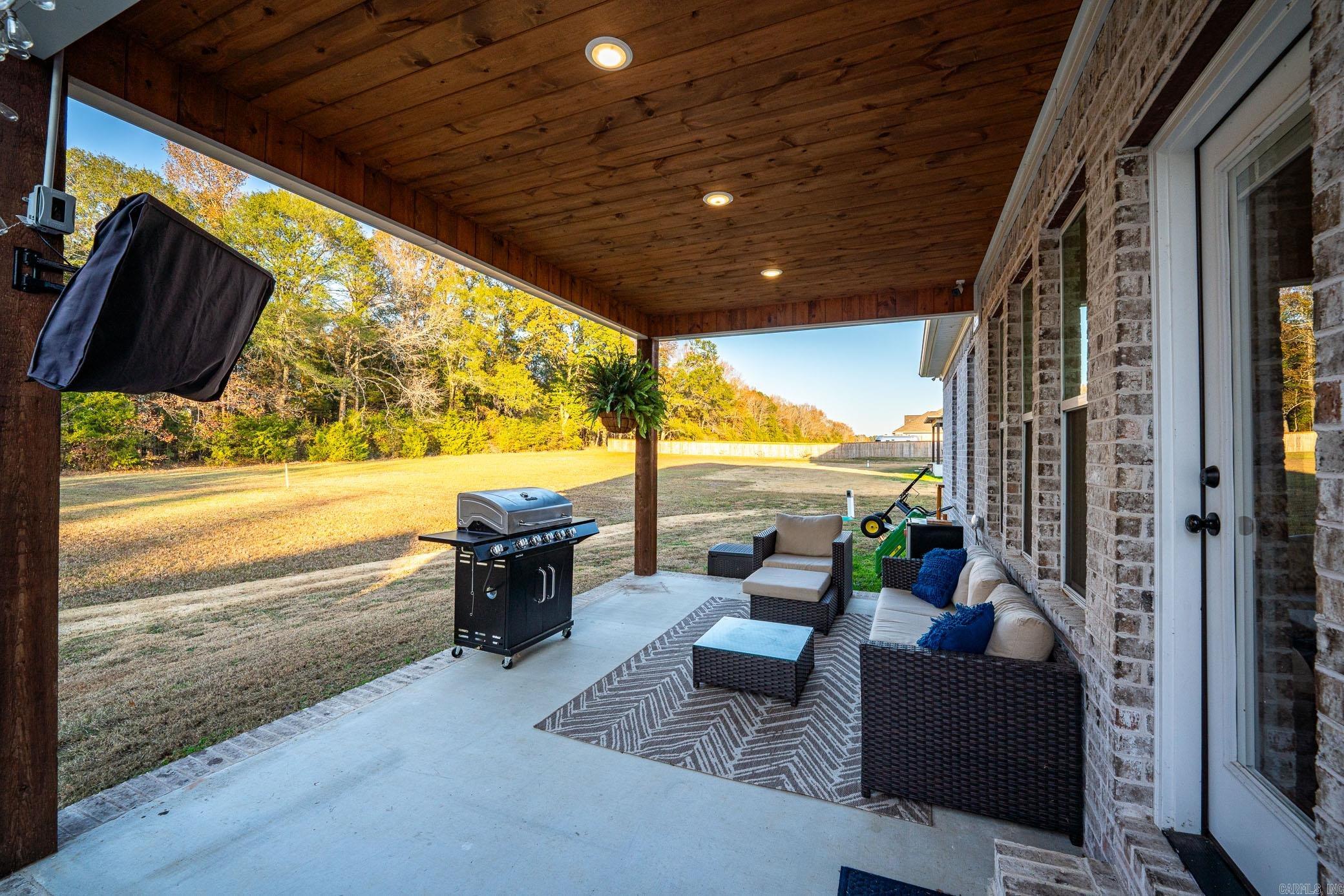 THE ACRES AT ARROWHEAD - Residential