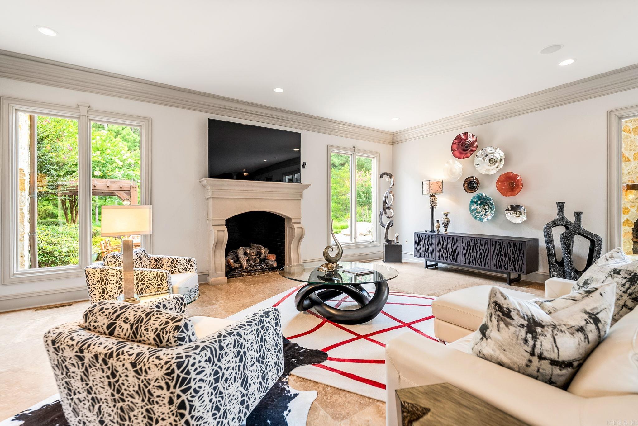 VALLEY FALLS ESTATES - Residential