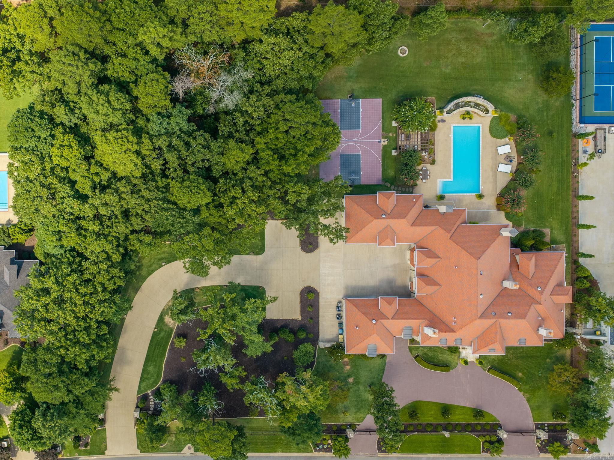 VALLEY FALLS ESTATES - Residential