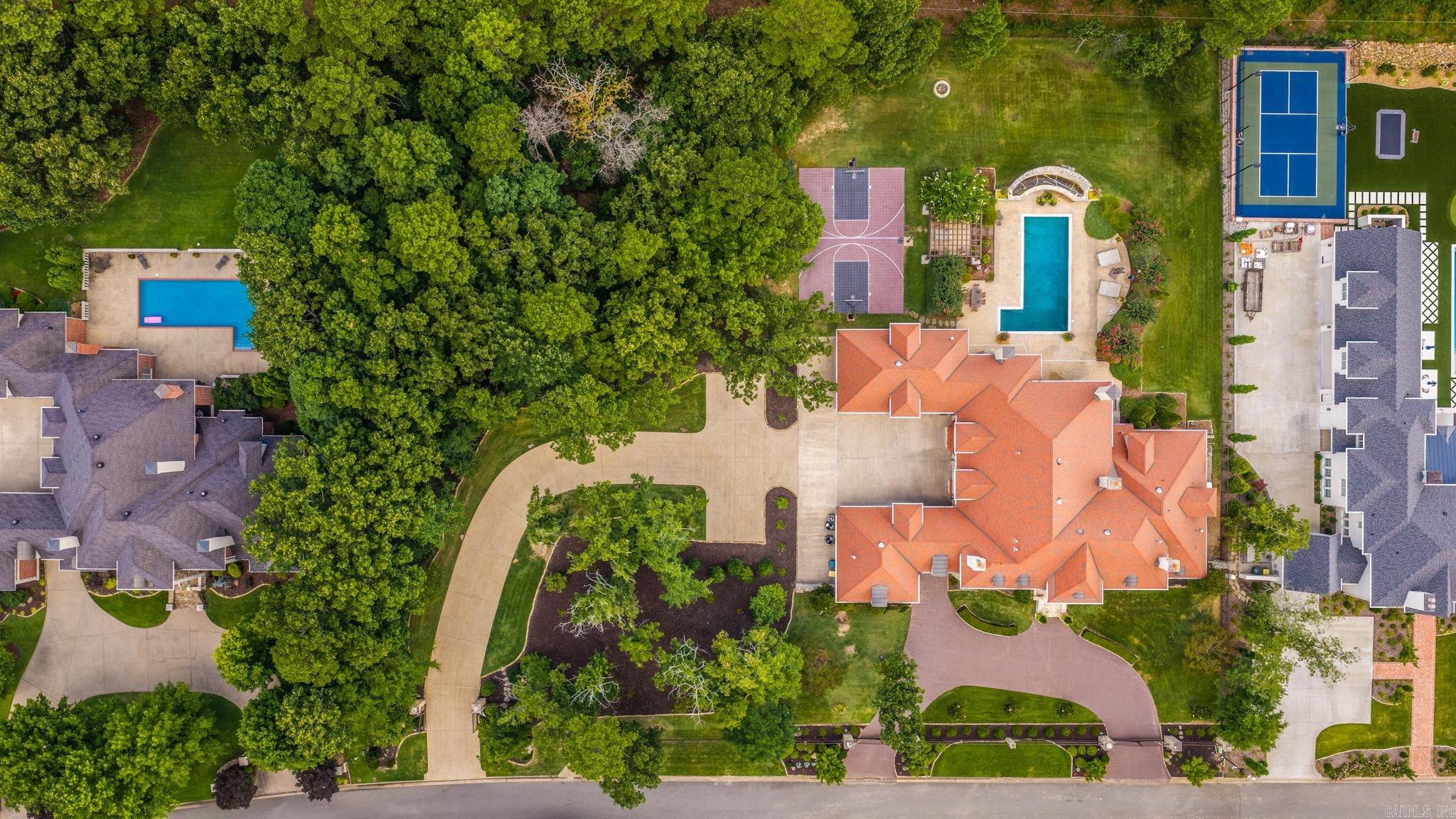 VALLEY FALLS ESTATES - Residential