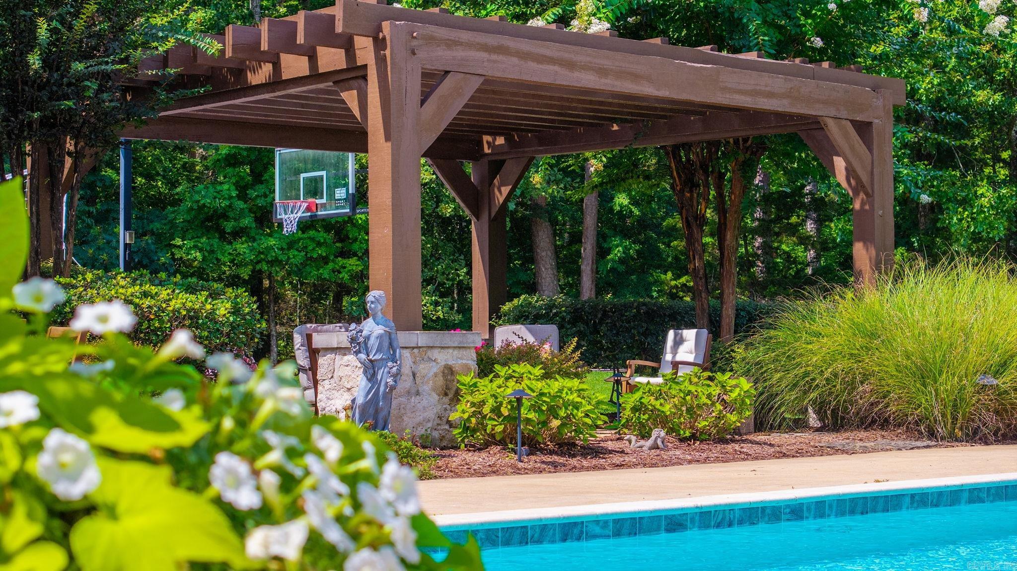 VALLEY FALLS ESTATES - Residential