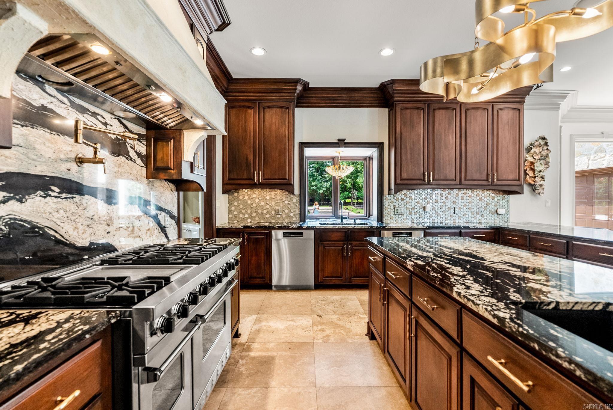 VALLEY FALLS ESTATES - Residential