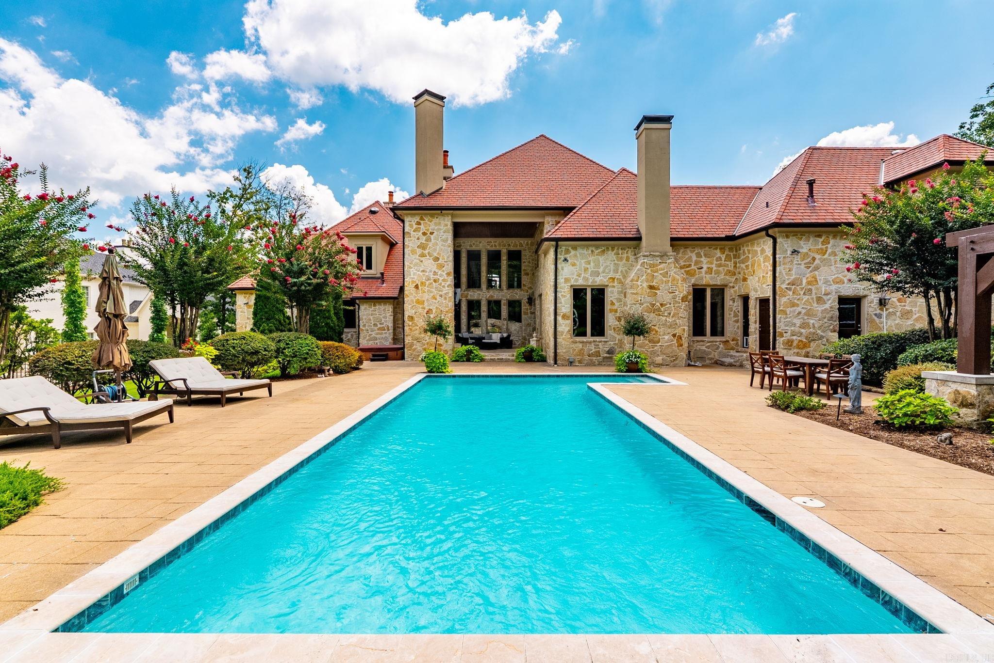 VALLEY FALLS ESTATES - Residential