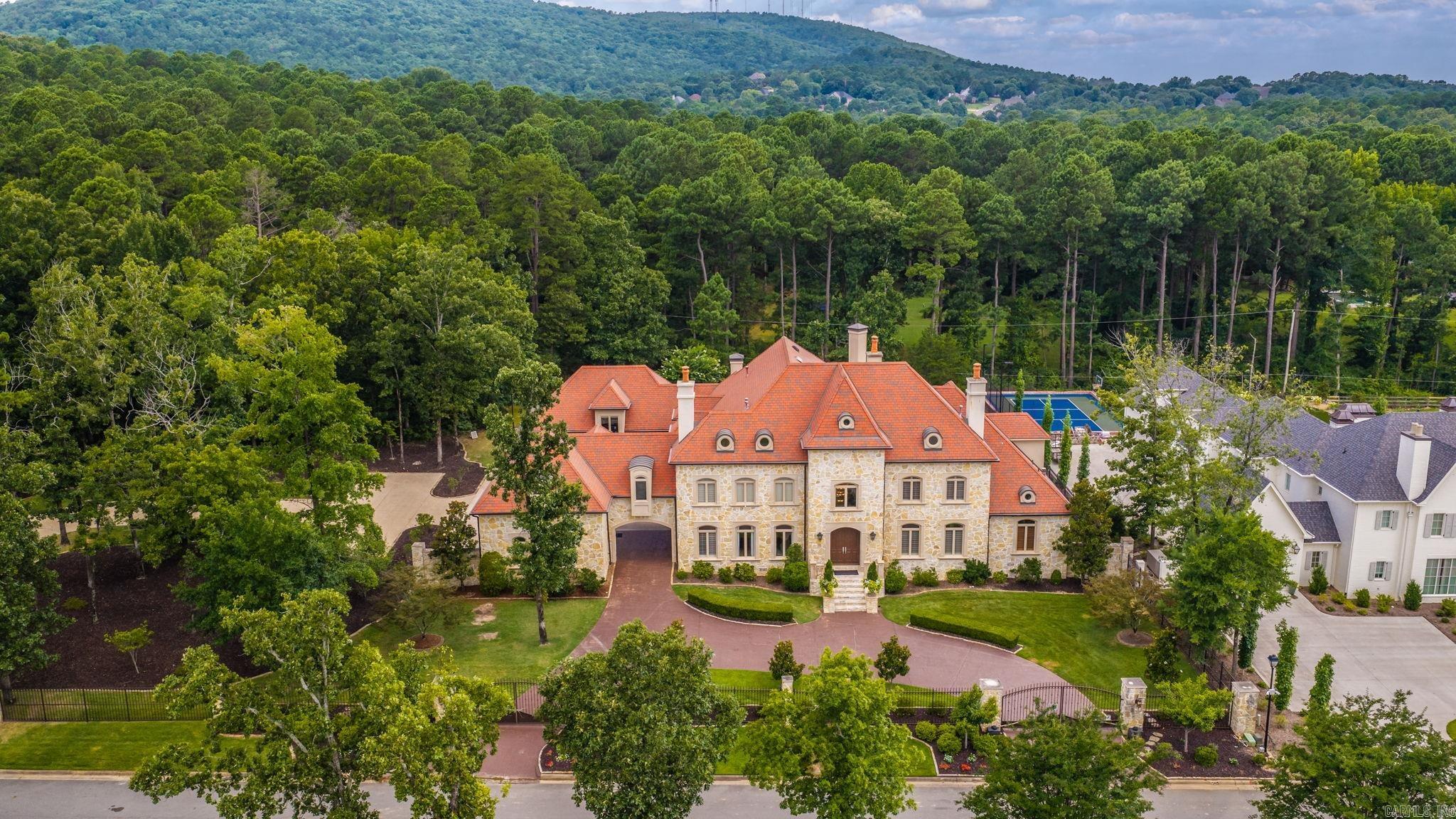 VALLEY FALLS ESTATES - Residential