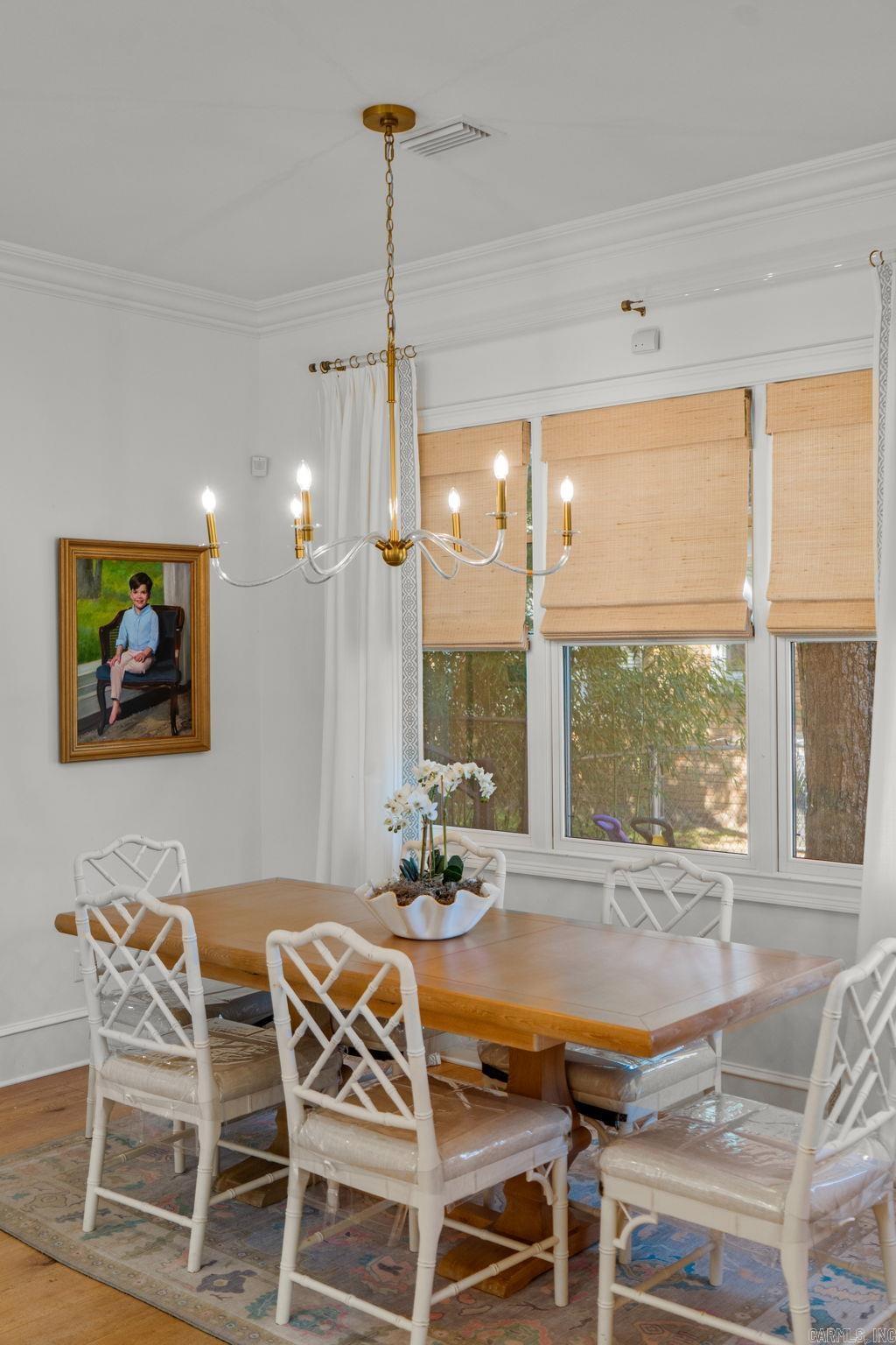 NEWTONS - Residential