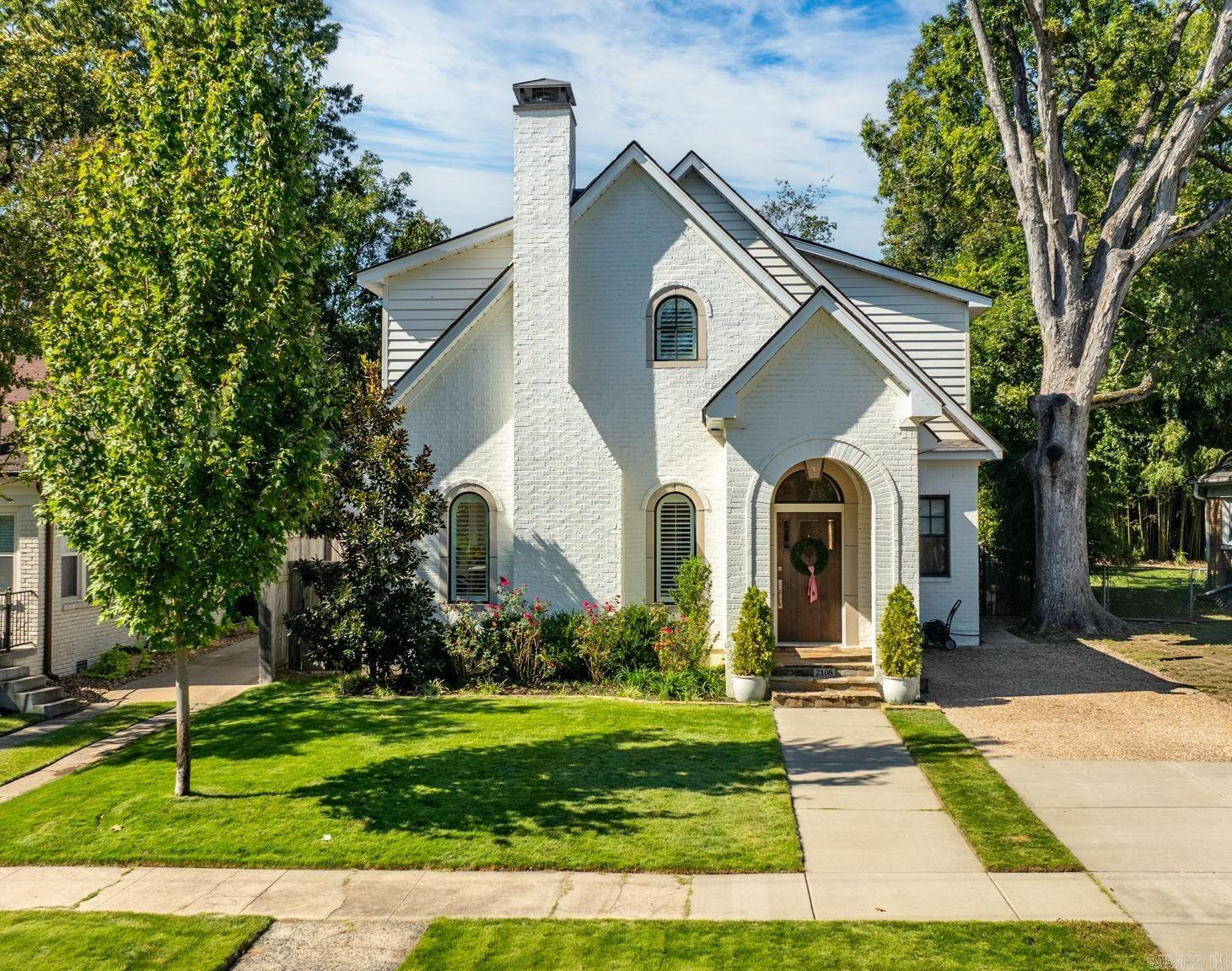 Spectacular newer construction with 4 bedrooms 3.5 baths in the heart of the Heights!  Handsome exterior and gorgeous interior.  Numerous custom details and fantastic open floor plan make this home the perfect setting for family living and entertaining friends. Step inside to spacious living room with fireplace that flows into banquet dining and fabulous gourmet kitchen with large center island, quality appliances, loads of custom cabinetry and large pantry. Spa inspired primary suite located on the main level with access to outdoor sun terrace. Upstairs: \Family den/media lounge. Two bedrooms with shared bath along with additional 4th bedroom that can also serve as home office and an additional full bath.  Golf cart garage with storage, Impeccable landscape with wonderful backyard, sun terrace and excellent play area with permanent turf. Easy walk to Heights fine dining and shopping!
