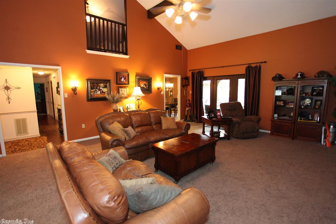 Smoking Oaks - Residential