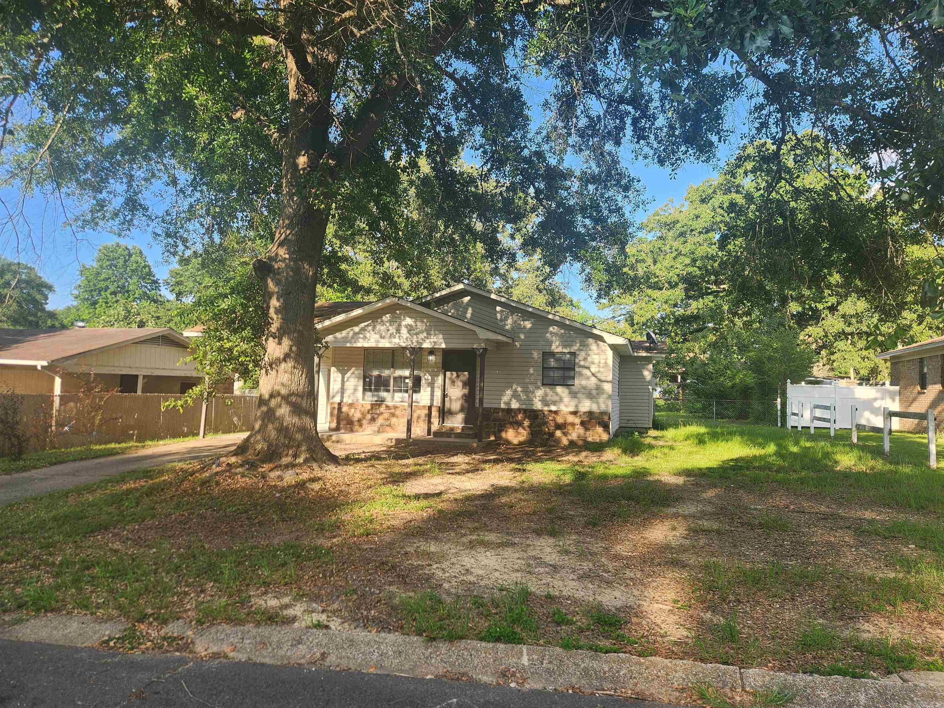 MIMOSA GARDENS - Residential