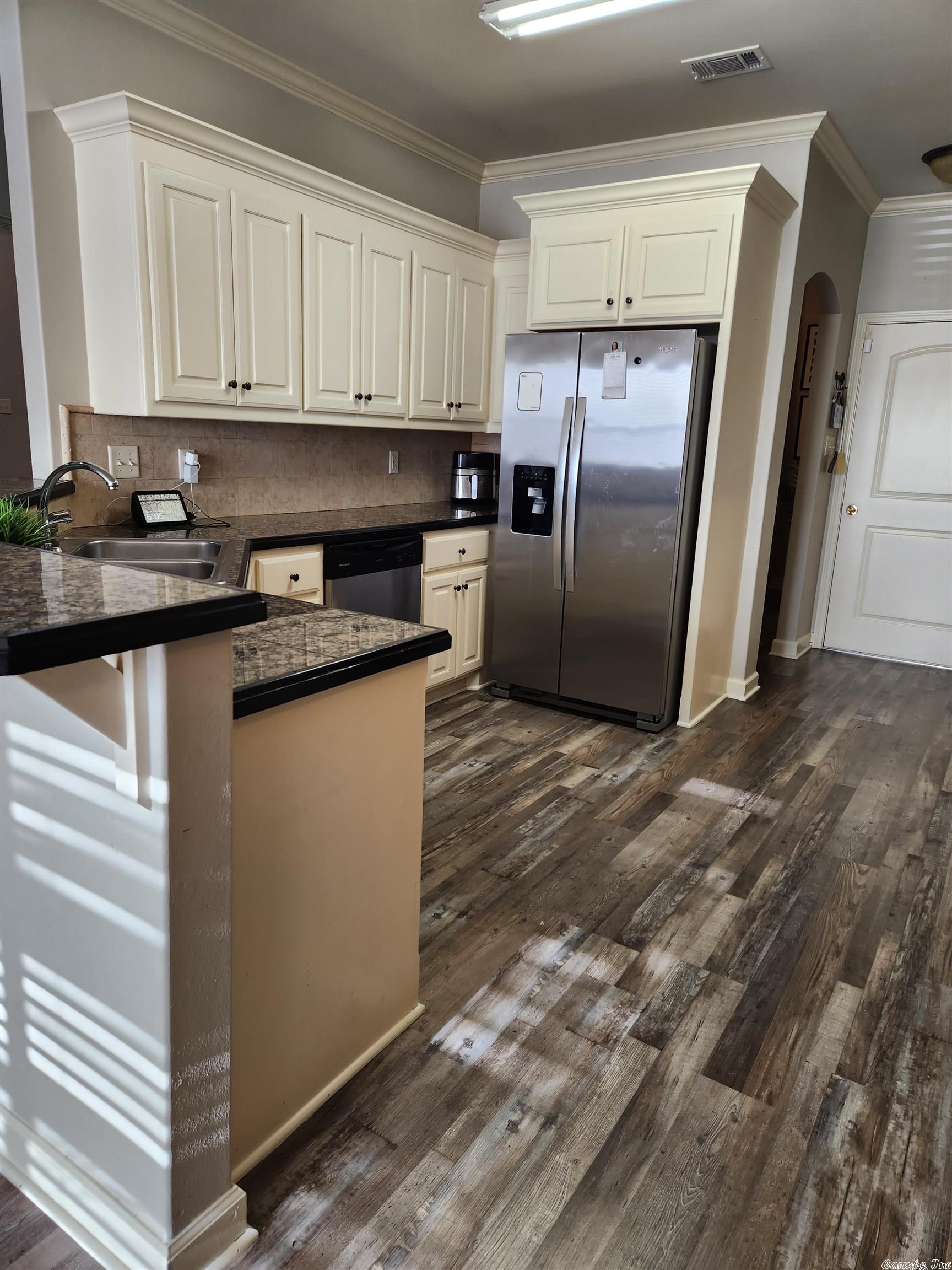 RICHLAND PARK - Residential