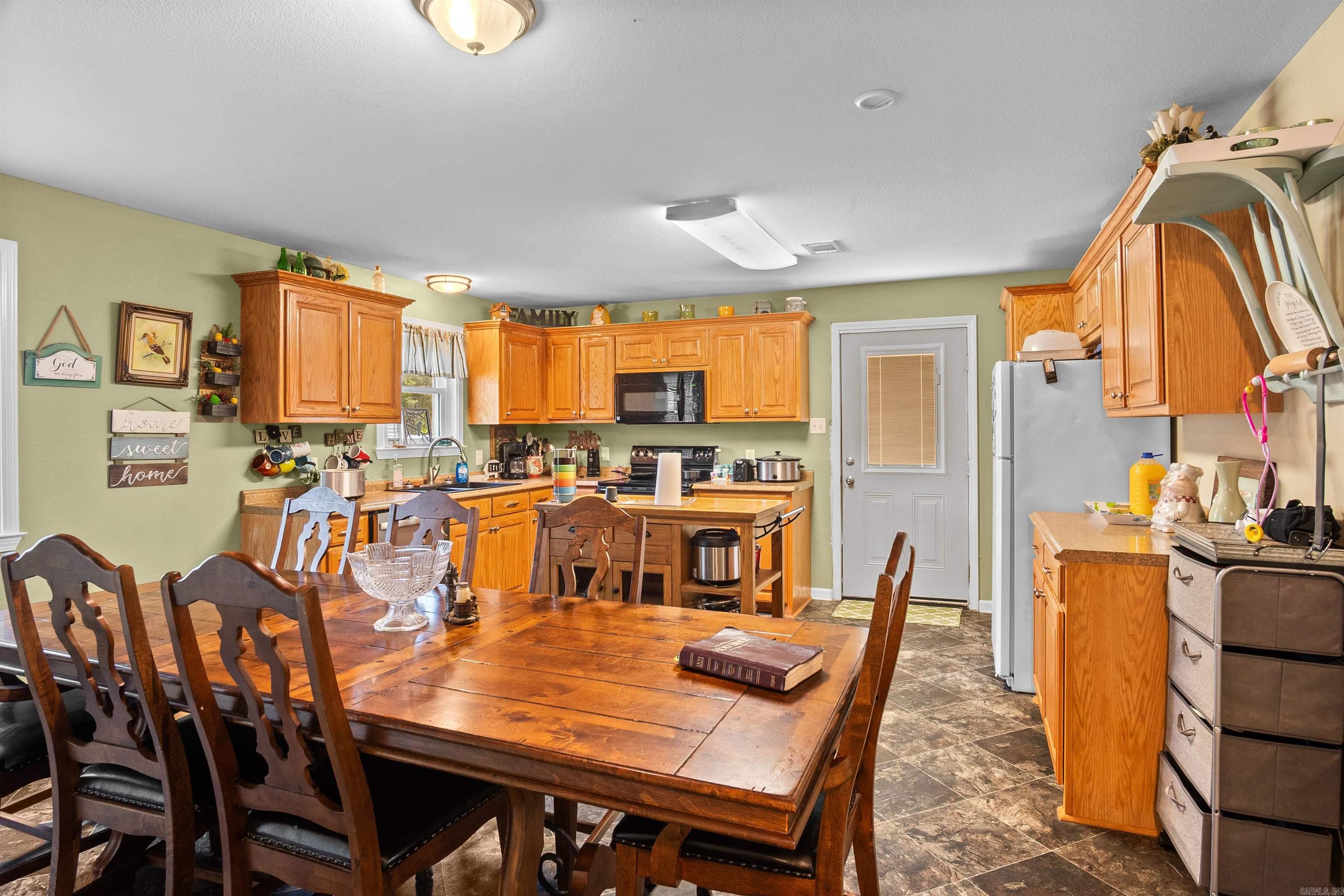 CARSON ACRES - Residential
