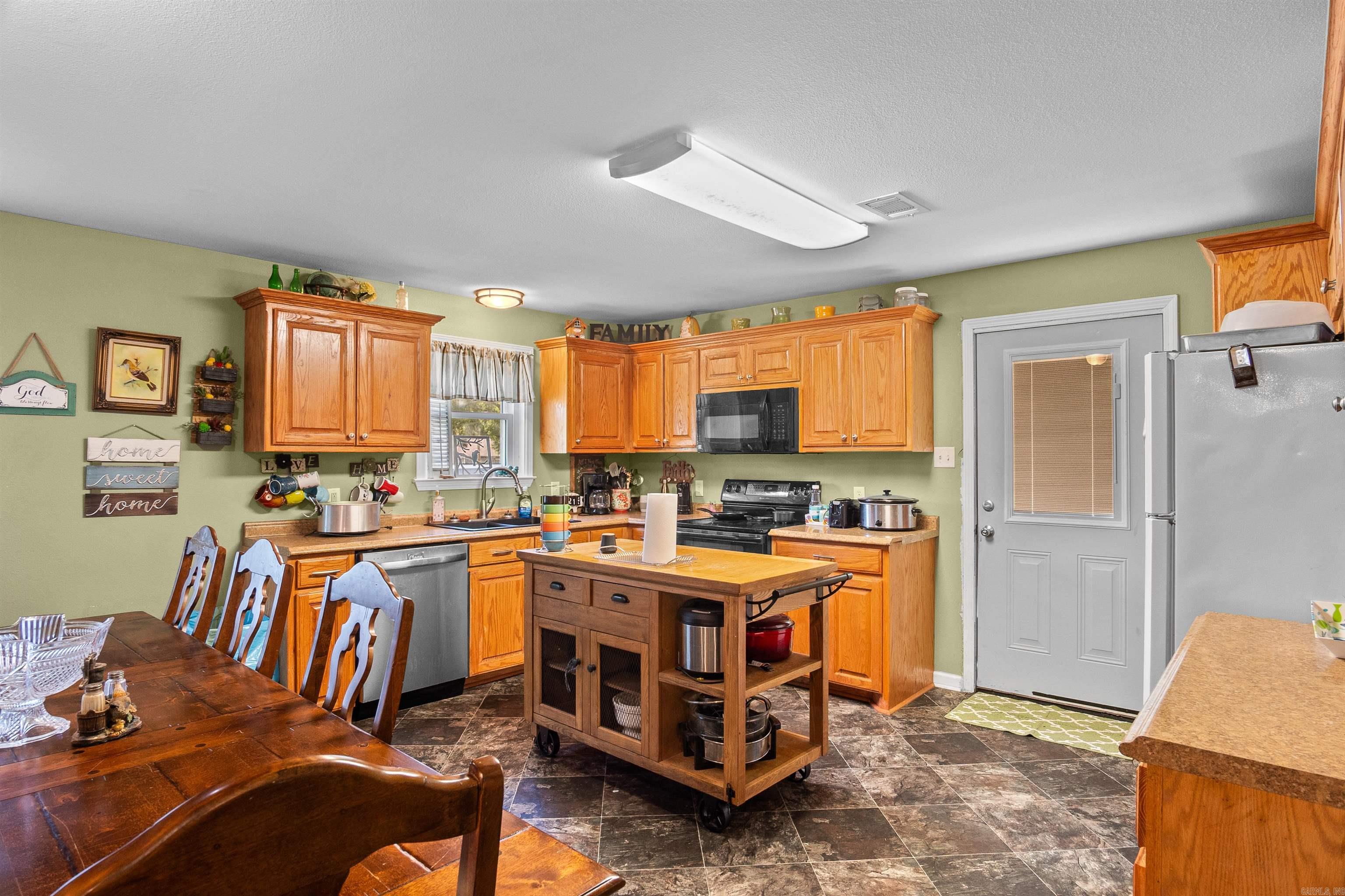 CARSON ACRES - Residential