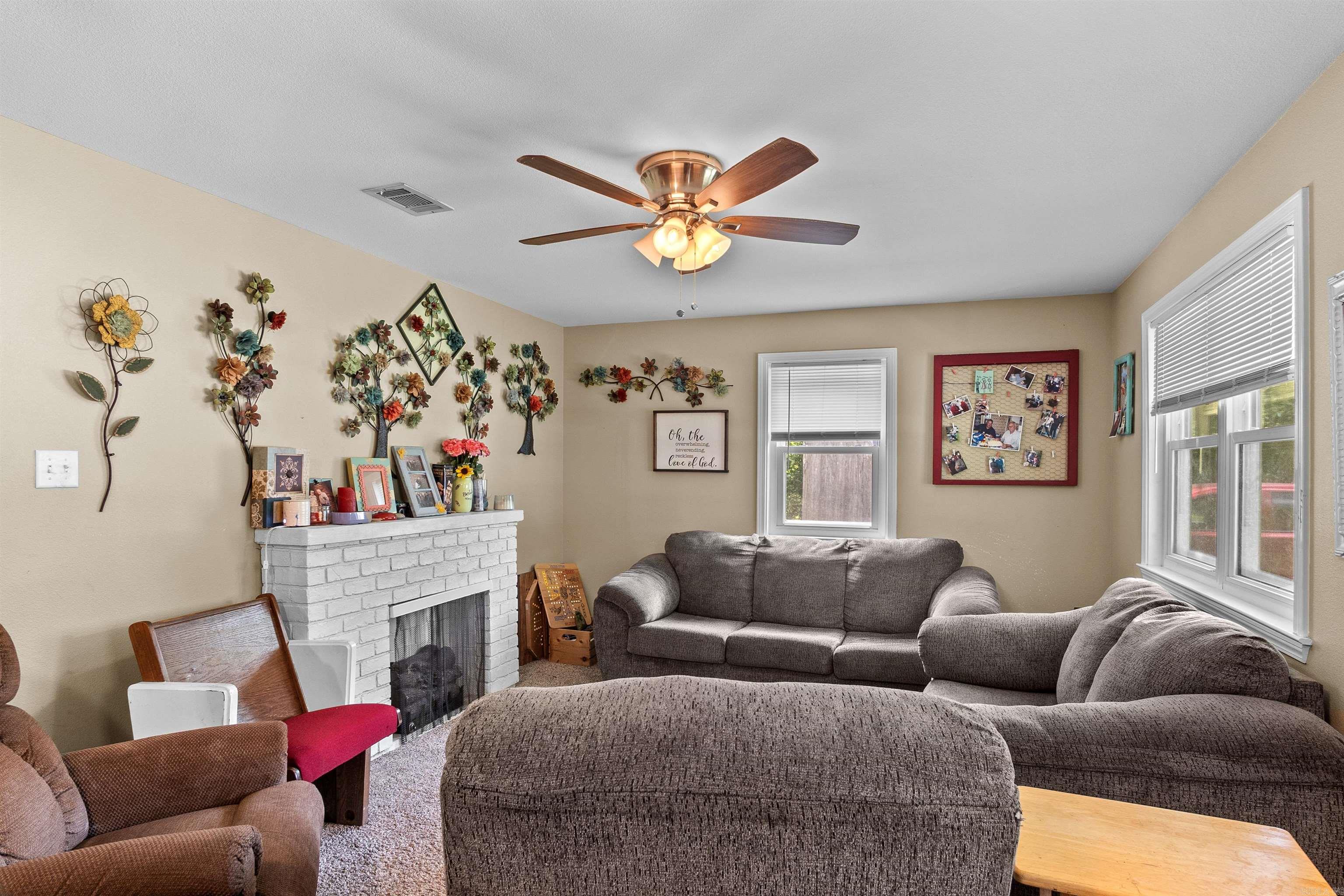 CARSON ACRES - Residential