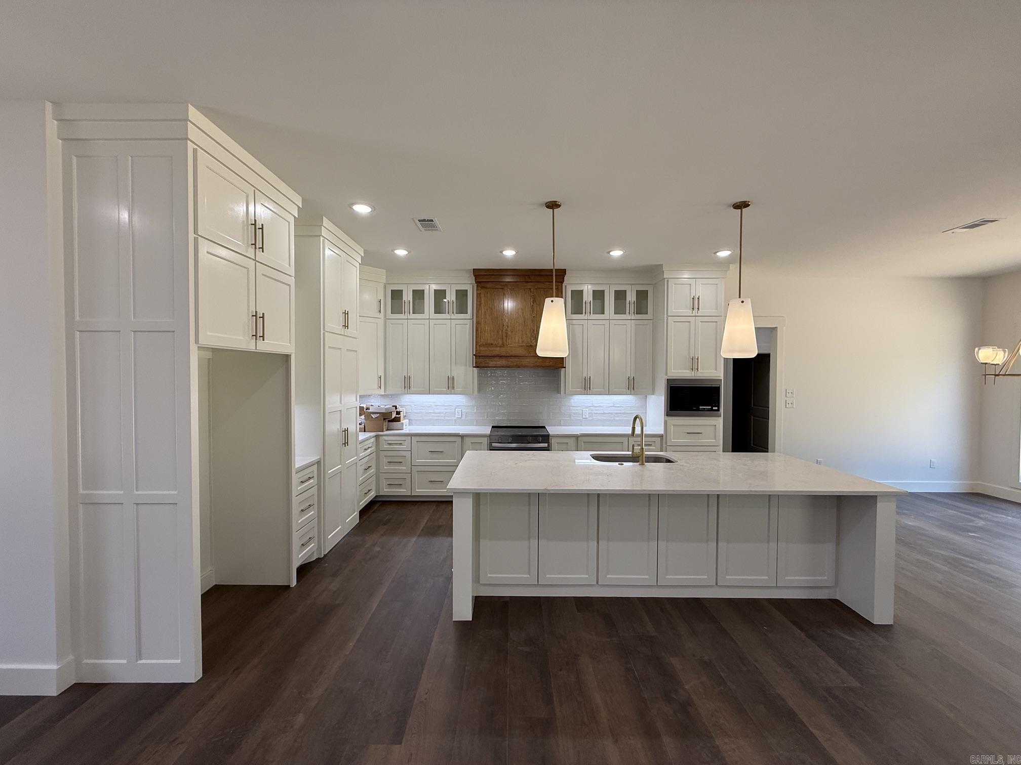 COYOTE RIDGE - Residential
