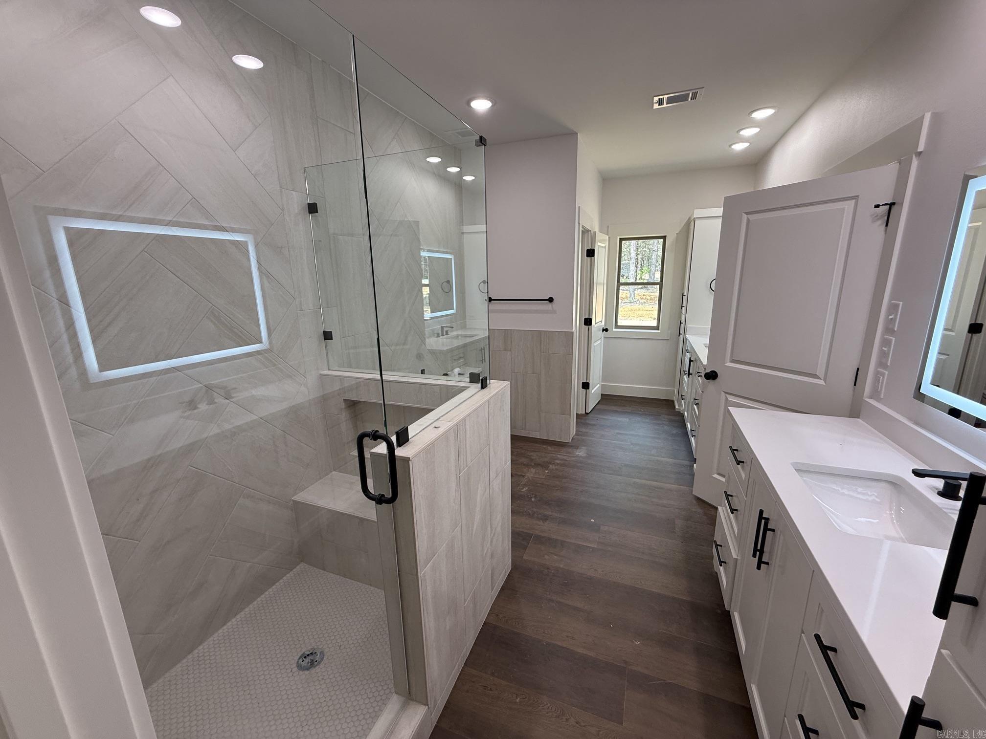 COYOTE RIDGE - Residential