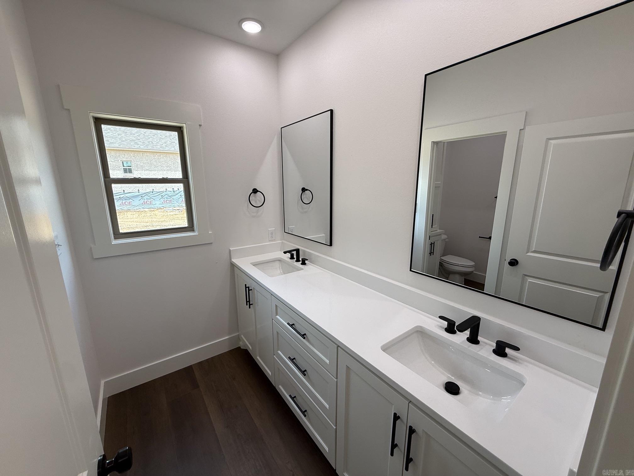 COYOTE RIDGE - Residential