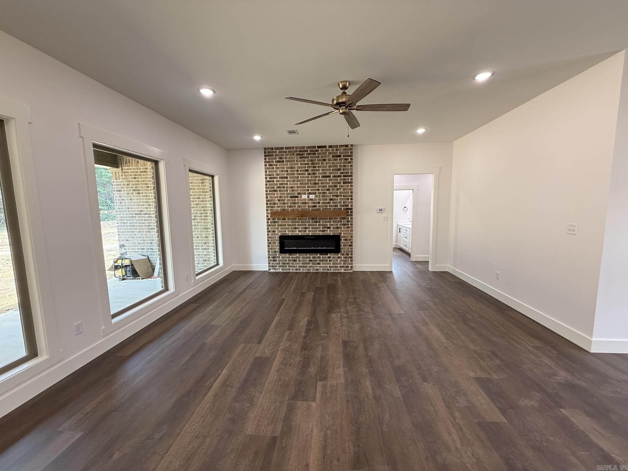 COYOTE RIDGE - Residential