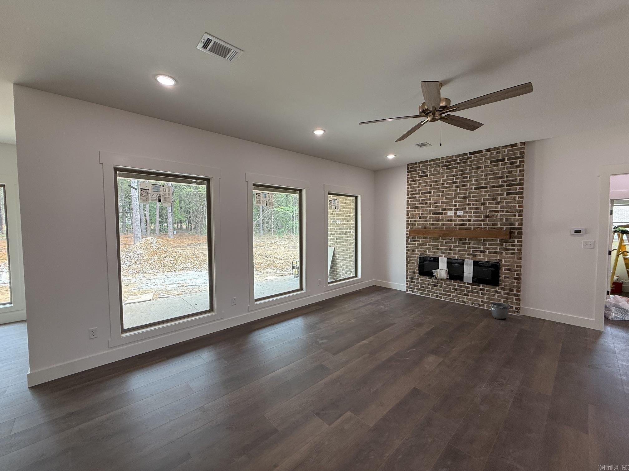 COYOTE RIDGE - Residential