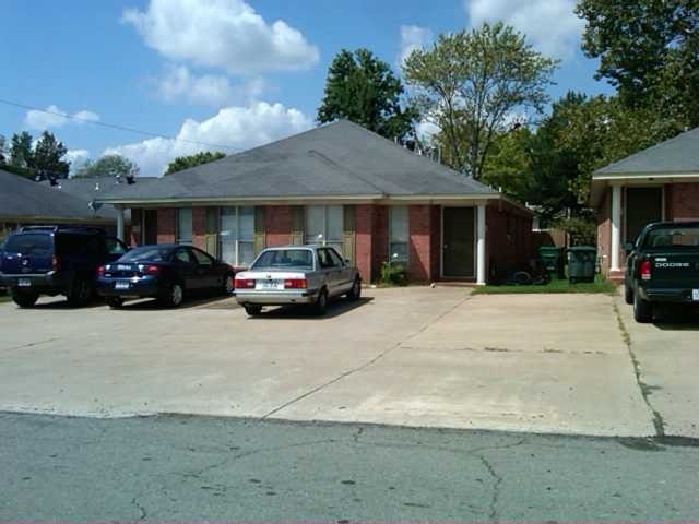 Total of 12 buildings / 24 units - Each unit has 3 bedrooms, 2 baths.  All units are the same floor plan.