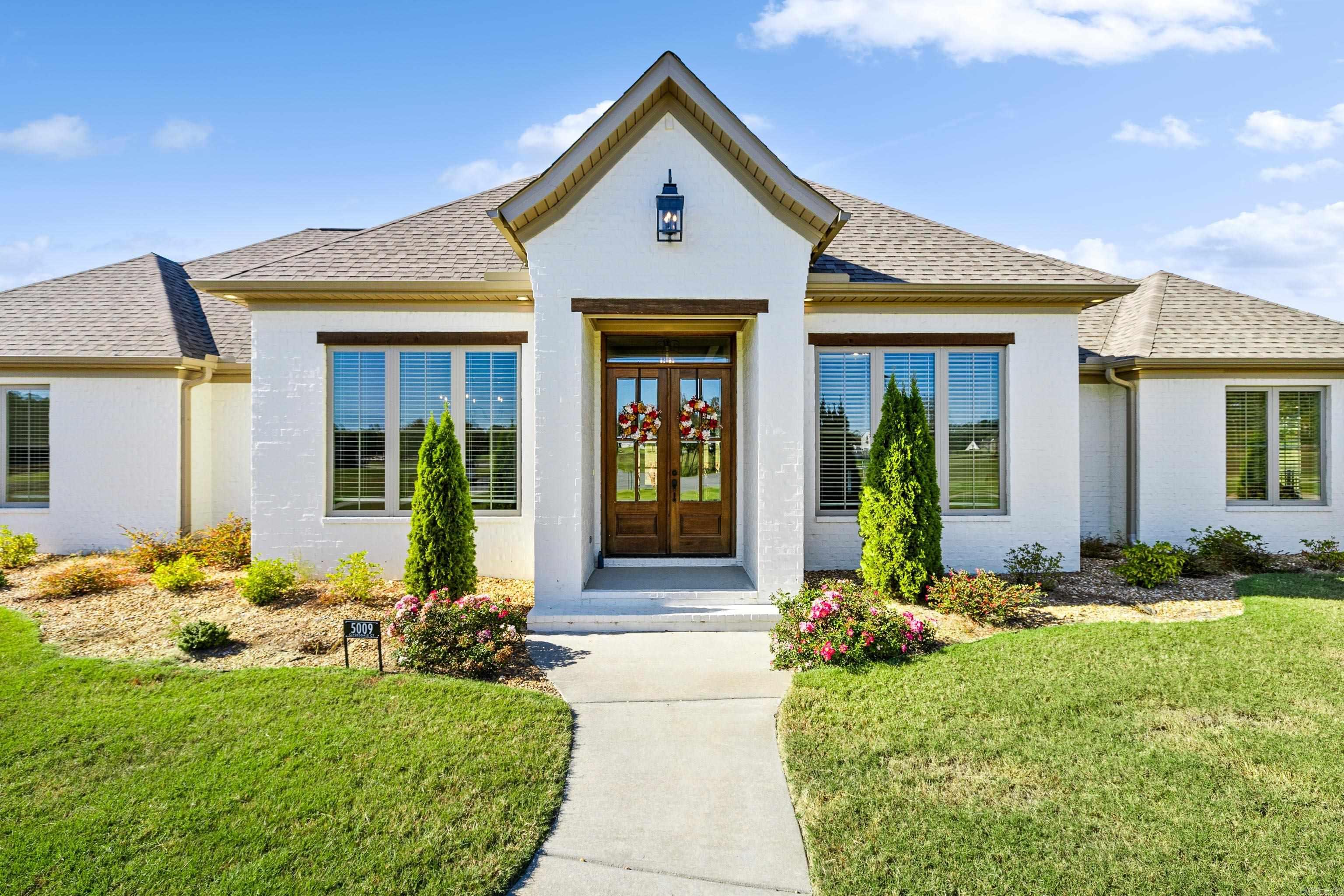 THE STABLES - Residential