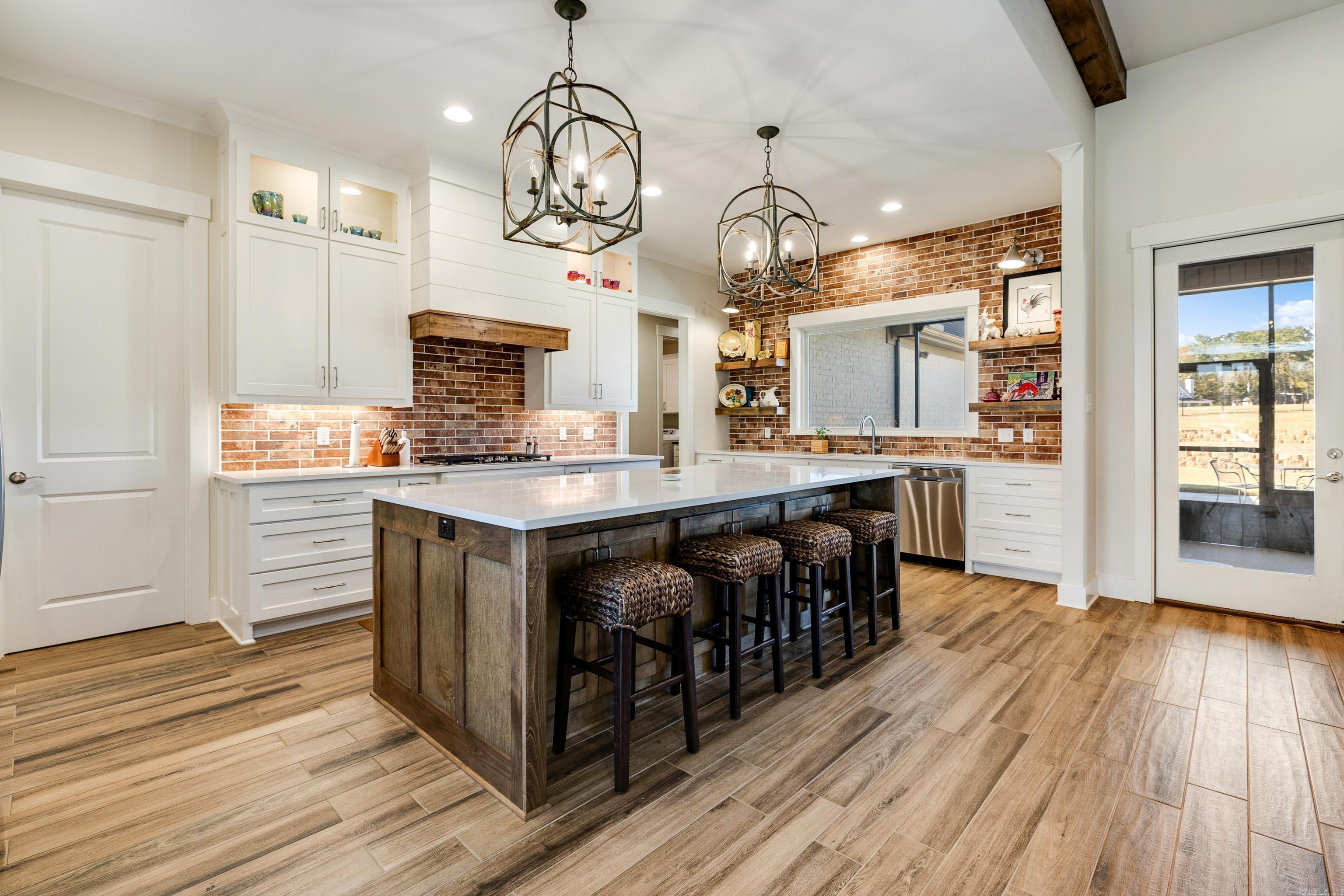 THE STABLES - Residential