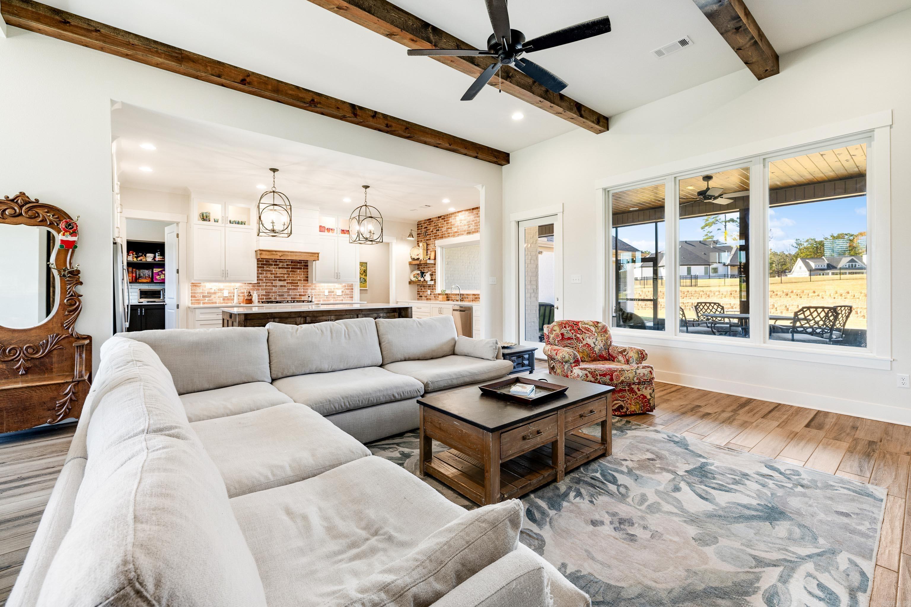 THE STABLES - Residential