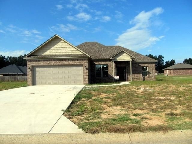 ANOTHER QUALITY TERRY RESECKER BUILT HOME IN THE POPULAR WINDY MEADOWS SUBDIVISION. No detail has been over looked. Soaring tray ceilings in the living area and master bedroom. The cozy breakfast area and kitchen peninsula will be the center of activity in this very open concept floor plan. Living room and dining area share this open airy design. A large utility area makes doing laundry a breeze. Back door leads to countless hours of fun and relaxation on the covered porch
