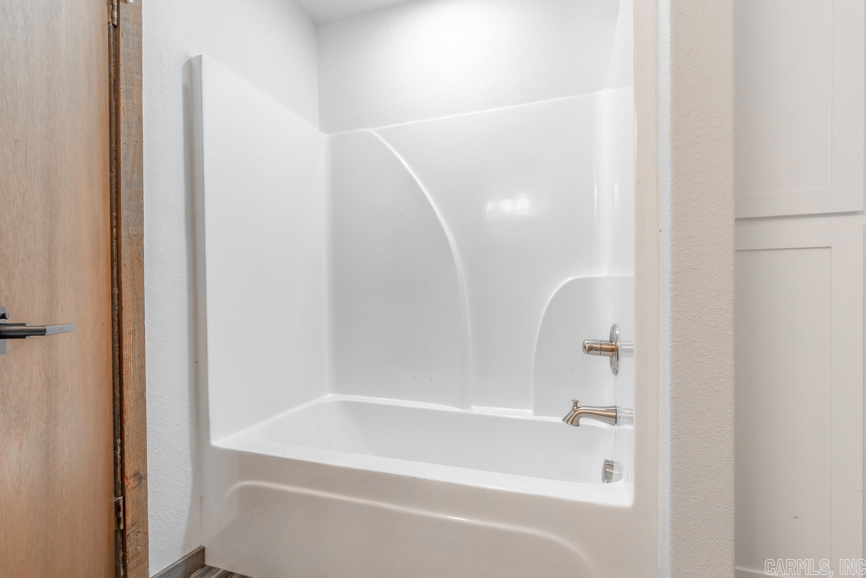 THARPS WHISPERING PINES - Residential