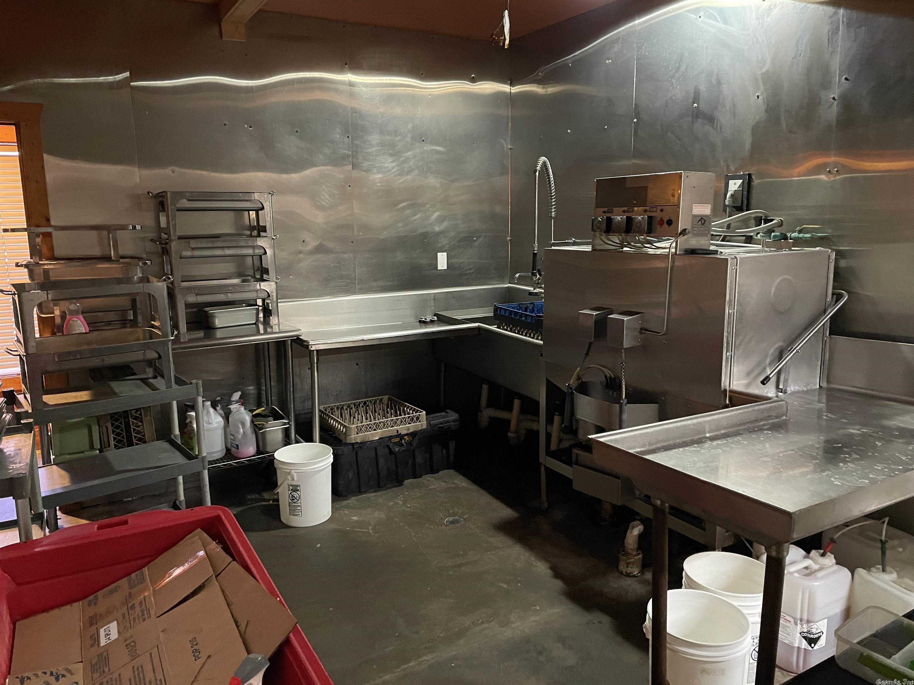 Metes & Bounds - Commercial Sale
